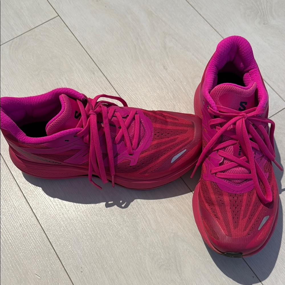 Running shoes